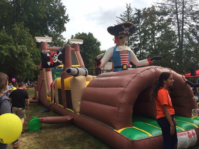 Pirate Obstacle Challenge (52 Ft) Pirate Obstacle Challenge (52 Ft)
